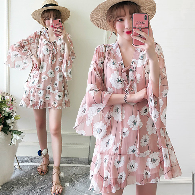 Dress4434 เดรสชีฟองลายดอกไม้สีชมพู อกผูกเชือกเก๋ๆ แขนระบาย ชายระบาย มีซับในอย่างดี งานสวยใส่ง่ายน่ารักมาก