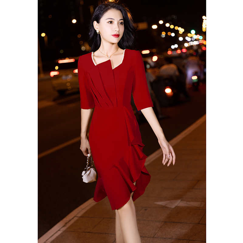 ชุดราตรี ชุดราตรีสวยหรู แบบ ทันสมัย Evening dress