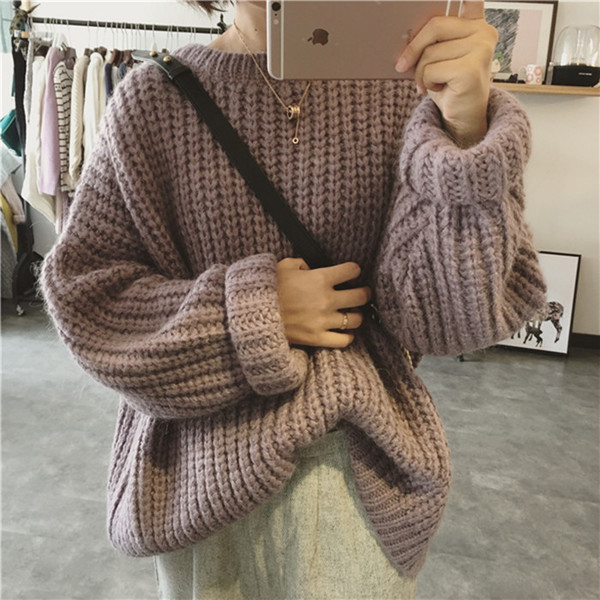 เสื้อไหมพรมตัวโคล่ง สีเทาม่วงอ่อนซีด ไหมพรมยืดได้เยอะ พร้อมส่ง