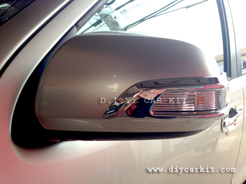 ครอบไฟเลี้ยวกระจกมองข้าง Fortuner Champ