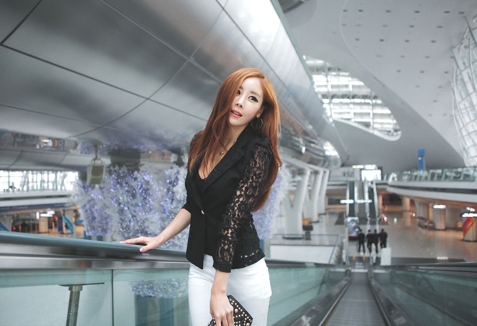 เสื้อสูท แต่งลูกไม้ พร้อมส่ง สีดำ ผ้าไม่หนา ใส่คลุมสบาย black