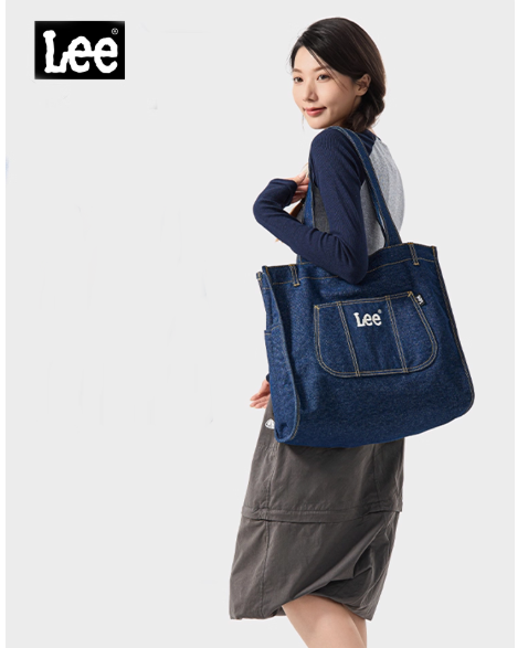 กระเป๋าสะพายข้าง ยีนส์ Lee ใบใหญ่ ใส่ของได้เยอะ ใช้ได้ทั้ง ผู้หญิง และ ผู้ชาย กระเป๋าสะพายเท่ ๆ สียีนส์ ขาว 399754