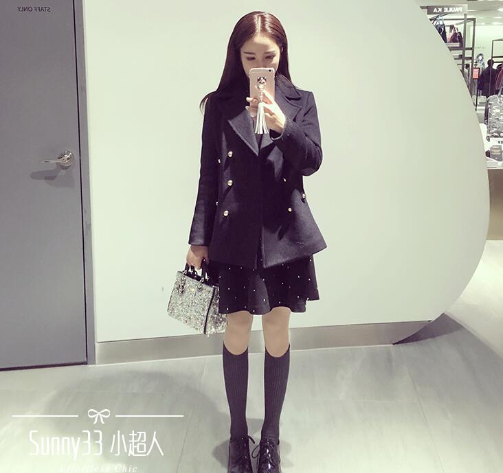 เสื้อโค้ทกันหนาว สีดำ ทรงพอดีตัว แบบนักเรียนเกาหลี ใครชอบแนวนี้พลาดไม่ได้ค่า เนื้อผ้าสำลี+สักกะหลาด บุซับในกันลม ผ้าไม่หนามาก ดำ