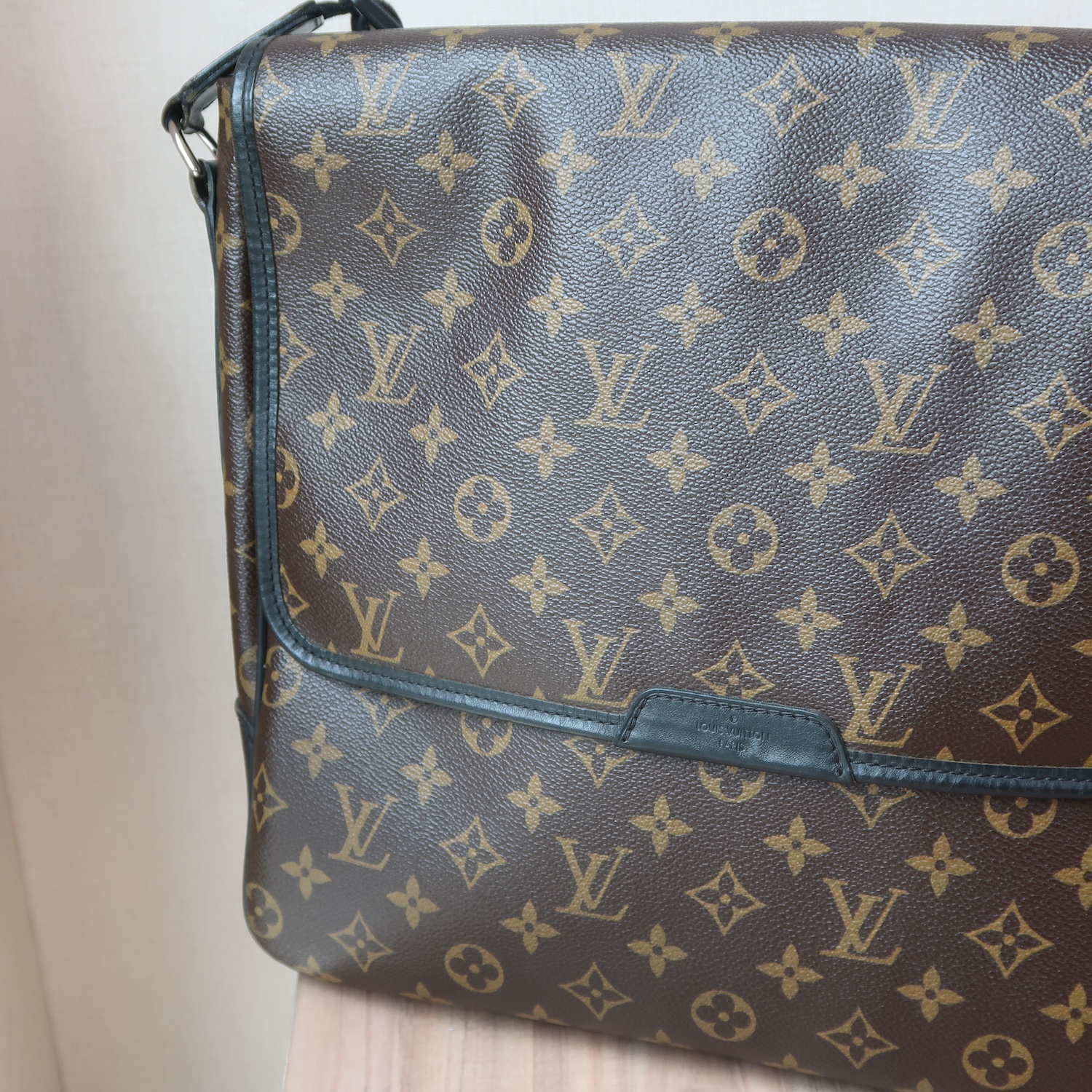 Louis Vuitton Monogram Macassar Bass GM