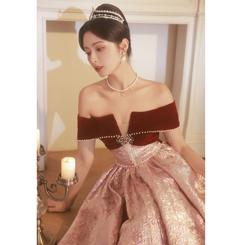 ชุดราตรี ชุดราตรีสวยหรู แบบ ทันสมัย Evening dress
