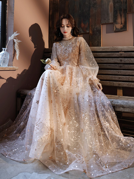 ชุดราตรี ชุดราตรีสวยหรู แบบ ทันสมัย Evening dress