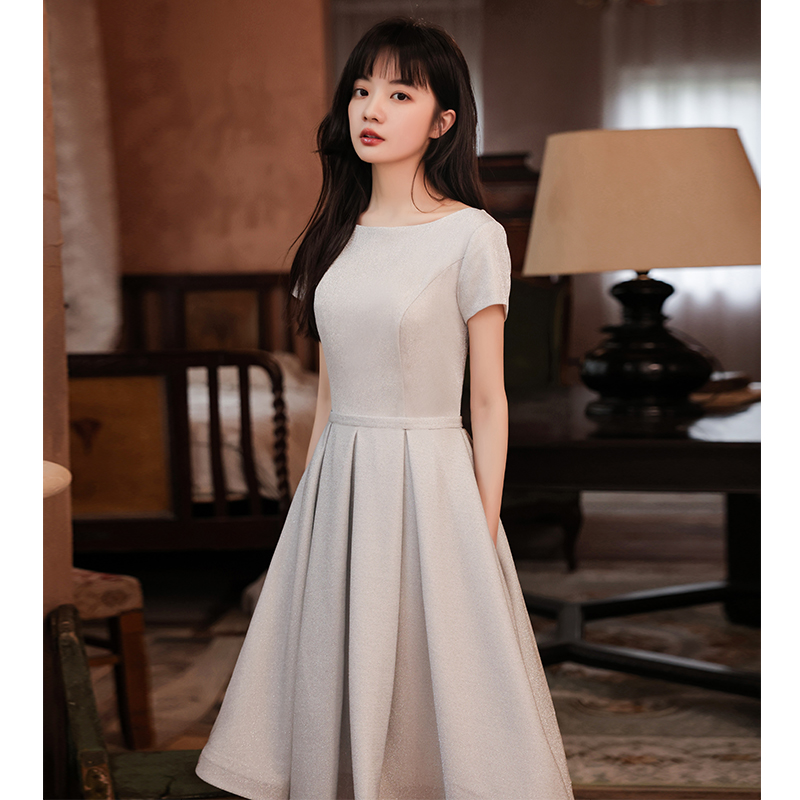 ชุดราตรี ชุดราตรีสวยหรู แบบ ทันสมัย Evening dress