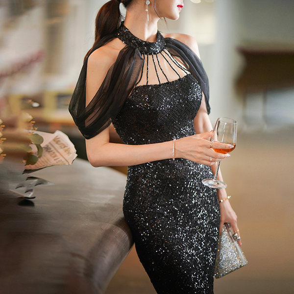 ชุดราตรี ชุดราตรีสวยหรู แบบ ทันสมัย Evening dress