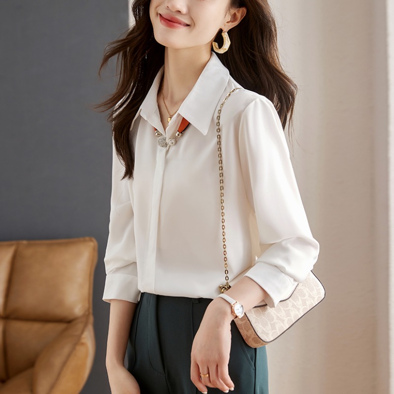 เสื้อเชิ้ตผู้หญิงแขนยาว เสื้อเชิ้ตผู้หญิงใส่ทํางาน 390 บาทต่อชิ้น ฟรีค่าจัดส่ง