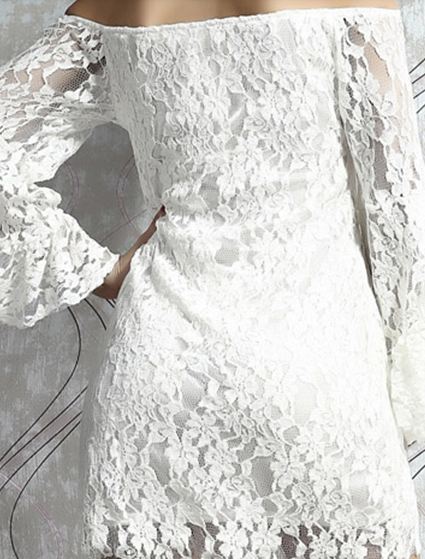 มินิเดรส เปิดไหล่ สีครีม ลายลูกไม้ทั้งตัว แขนยาว สวยมากค่ะ no 26395