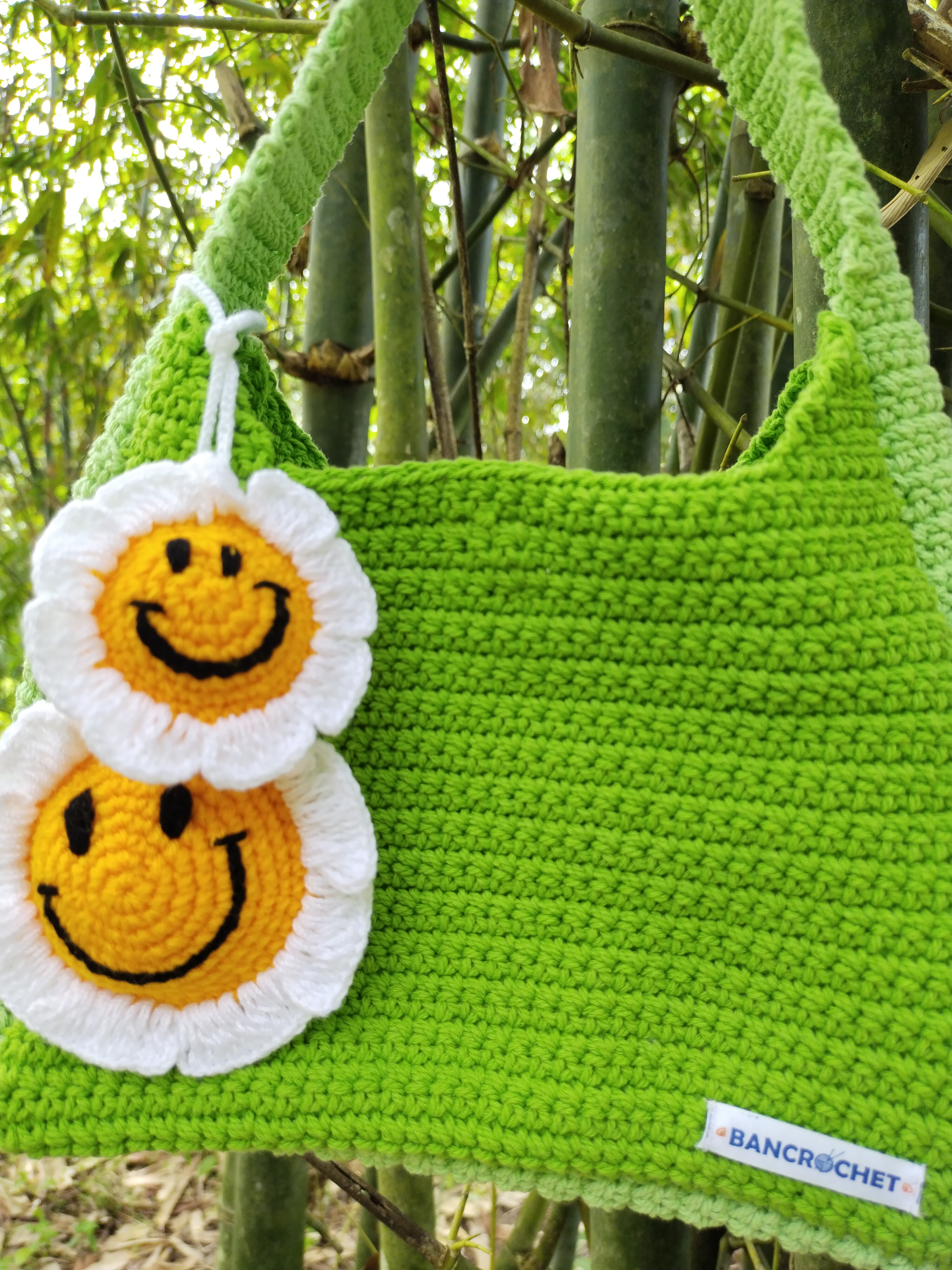 Bancrochet กระเป๋าถักโครเชต์ crochet bag เขียว 8*5.5 สาย 7 inch