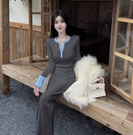 เดรสสีดำสุภาพ