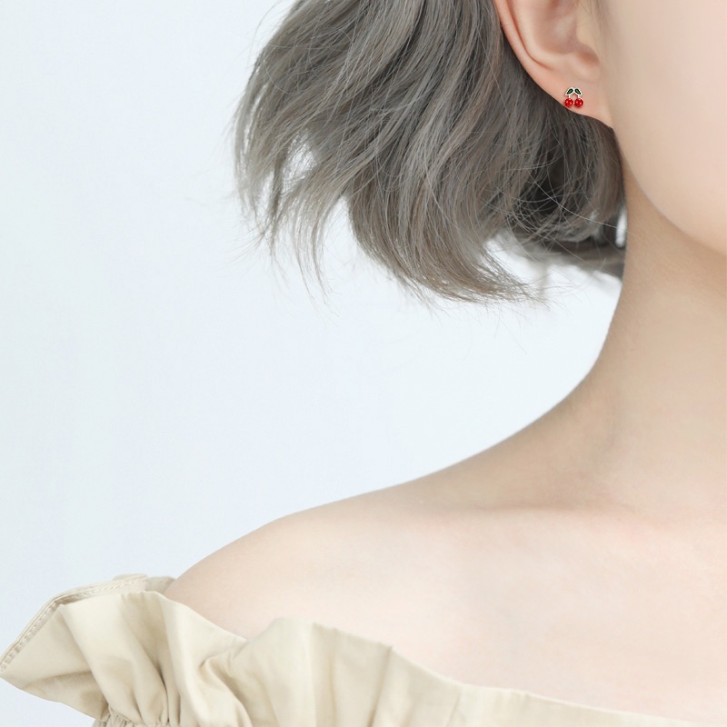 ต่างหูเงินแท้ S925 รุ่น Cerise ต่างหูแป้น รูปเชอร์รี่ สีแดงเข้ม เงินแท้ทั้งชิ้น Silver925 ตุ้มหูเงินแฟชั่น