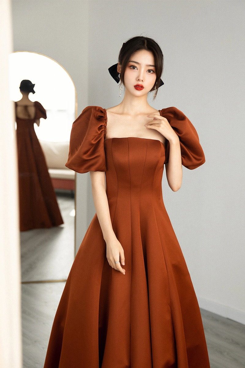 ชุดราตรี ชุดราตรีสวยหรู แบบ ทันสมัย Evening dress