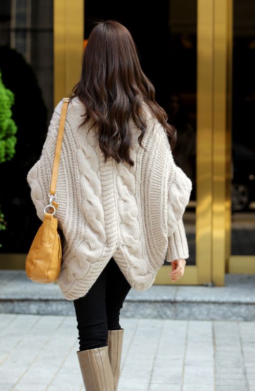 เสื้อกันหนาวถักไหมพรม ทรงสวย ถักมีลายในตัว ทรงเก๋ๆ