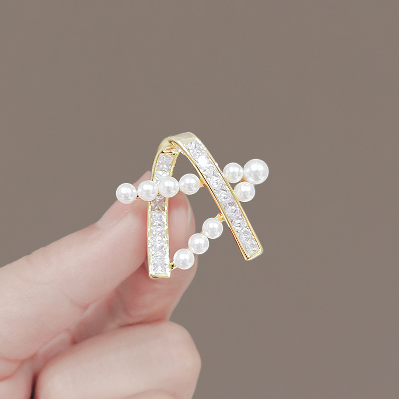 เข็มกลัด เข็มกลัดสวยๆ เข็มกลัดติดเสื้อ Brooch