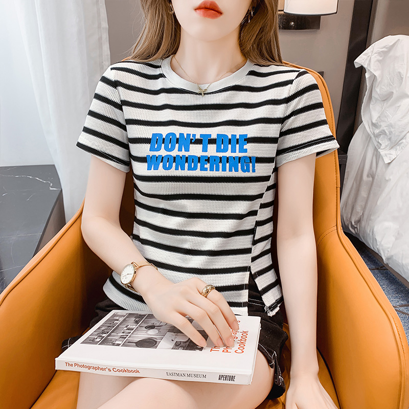 เสื้อเชิ้ตแขนยาววัยรุ่น ลายสวยๆ แบรนด์ YIL AN