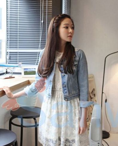 เสื้อยีนส์ ผู้หญิง แจ็คเก็ตยีนส์ แขนยาว แบบเซอร์ ๆ น่ารัก ๆ ใส่กับ ชุดเดรส หวาน ๆ เพิ่มสีสัน เสื้อยีนส์ ใส่กับ เดรส สวยหวาน ราคาถูก 586263