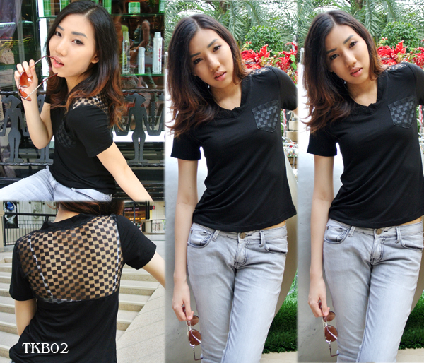 เสื้อยืดคอวี โชว์หลังลายตาราง