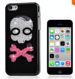 เคส iPhone 5c ประดับเม็ดคริสตัล ด้านใน คล้ายเม็ดทราย เคส แบบ เก๋ งาน Hand made ไม่ซ้ำใคร ลายหัวกระโหลก เคสแนวร๊อค สีดำ สีขาว no 98246