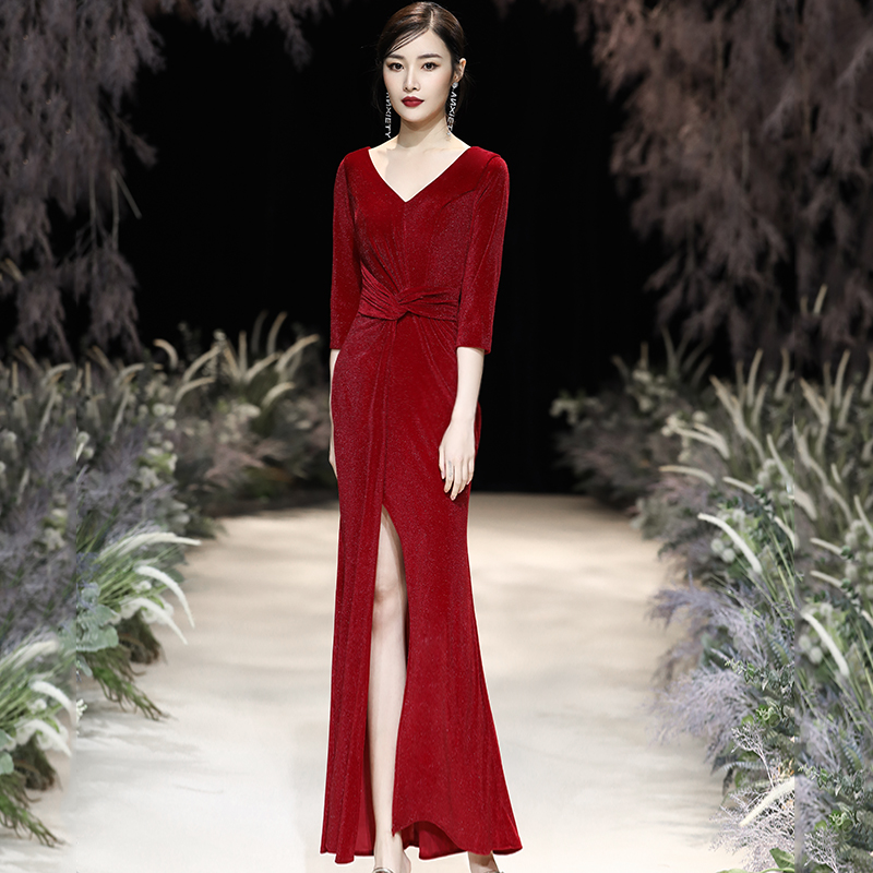 ชุดราตรี ชุดราตรีสวยหรู แบบ ทันสมัย Evening dress