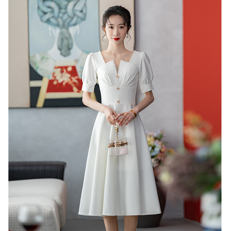 ชุดราตรี ชุดราตรีสวยหรู แบบ ทันสมัย Evening dress