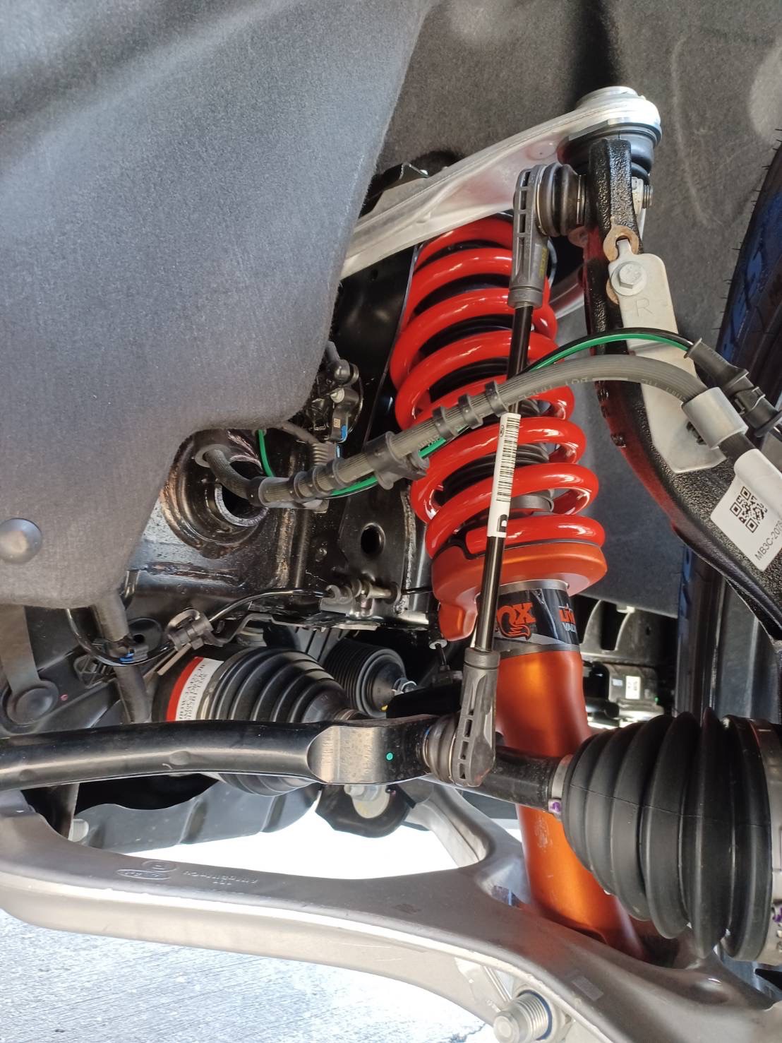 สปริงรถยนต์ YSS รถ Ford Raptor ปี 22> (โหลด/ยกสูง)