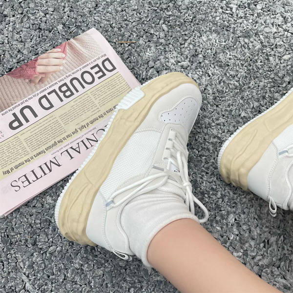 รองเท้าผ้าใบแฟชั่นผู้หญิง ใส่สบาย มีขนาด 35-40