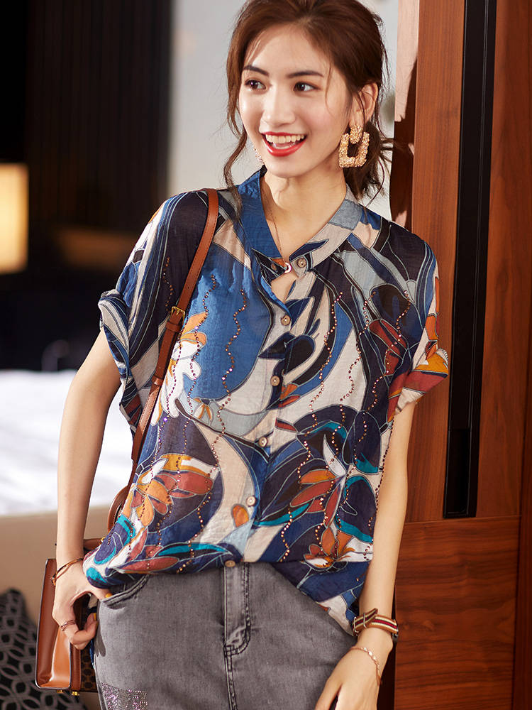 เสื้อผ้าแฟชั่น เสื้อเชิ้ตแขนยาว