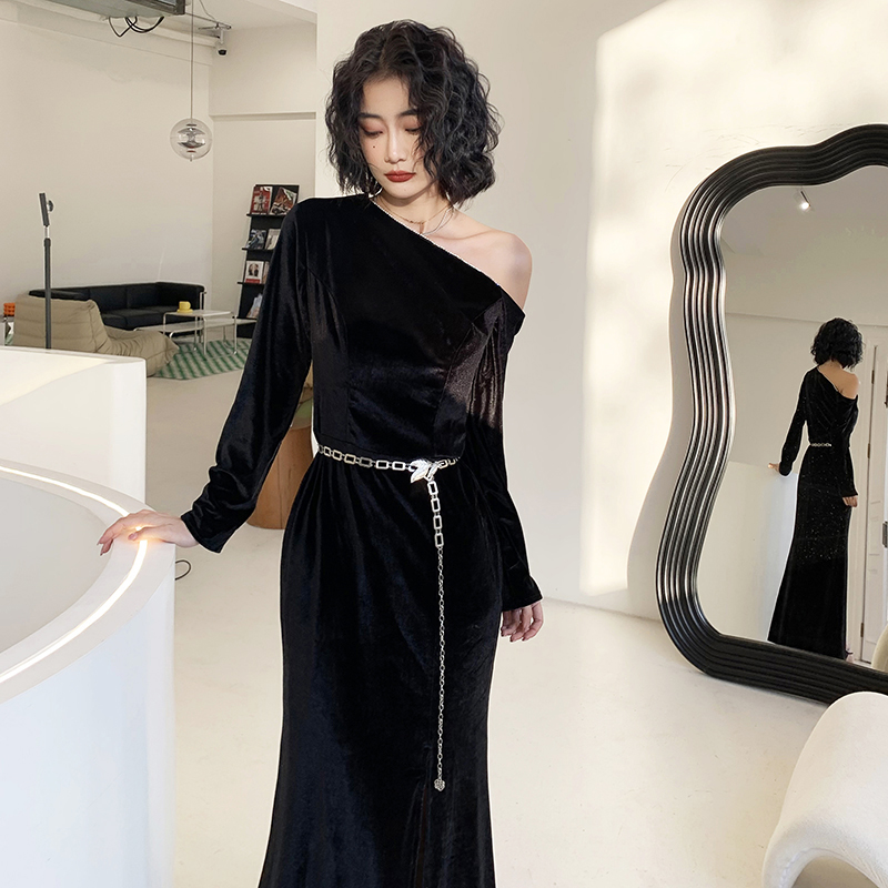 ชุดราตรี ชุดราตรีสวยหรู แบบ ทันสมัย Evening dress