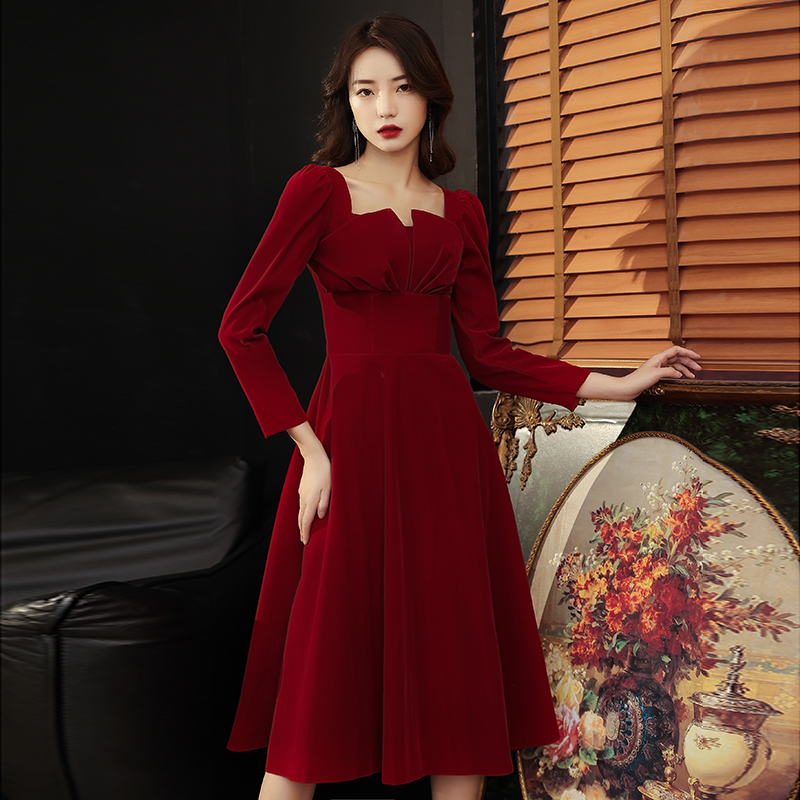 ชุดราตรี ชุดราตรีสวยหรู แบบ ทันสมัย Evening dress