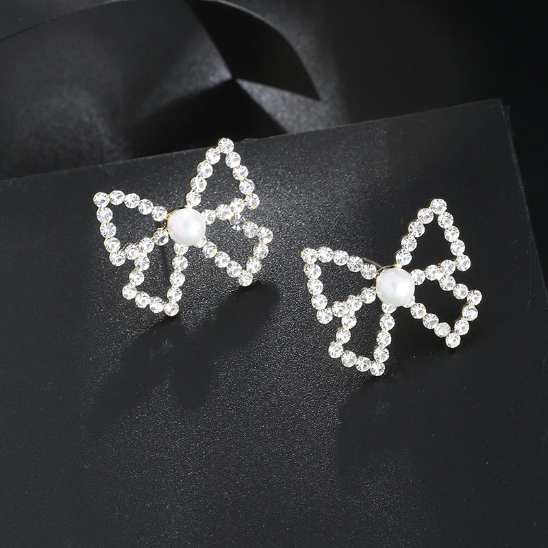 ต่างหู ตุ้มหูแฟชั่น