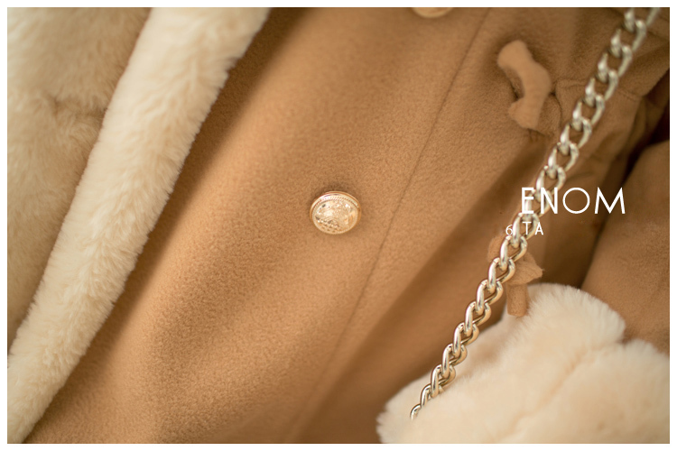 เสื้อโค้ทกันหนาว ทรงน่ารัก ด้านในบุผ้าขนแมวนุ่นลื่น ด้านนอกเป้นผ้าสำลีผสมกำมะหยี่ น่ารักค่าา สีกรมท่า,กากี กดเลือกด้านล่างได้เลยค่า