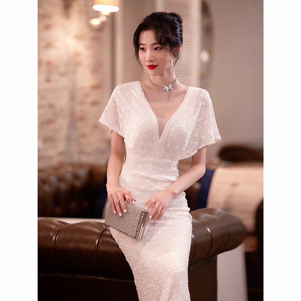 ชุดราตรี ชุดราตรีสวยหรู แบบ ทันสมัย Evening dress