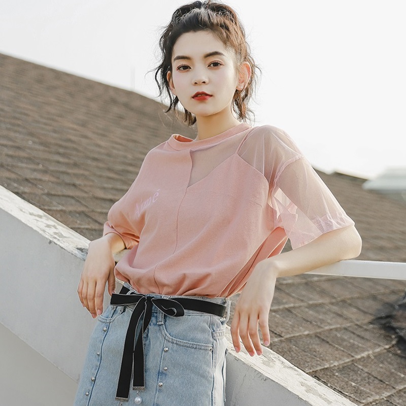 Blouse3841 เสื้อยืดแฟชั่นสีชมพู แขนสั้นซีทรู 1 ข้าง ผ้าคอตตอนเกรดพรีเมียมเนื้อดีนุ่มใส่สบายยืดหยุ่นสูง งานน่ารักดีเทลเก๋ๆ แมทช์กับขาสั้นหรือขายาวก็ดูดีไม่แพ้กัน