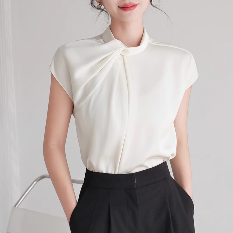เสื้อเชิ้ตผู้หญิงใส่ทํางาน 390 บาทต่อชิ้น ฟรีค่าจัดส่ง