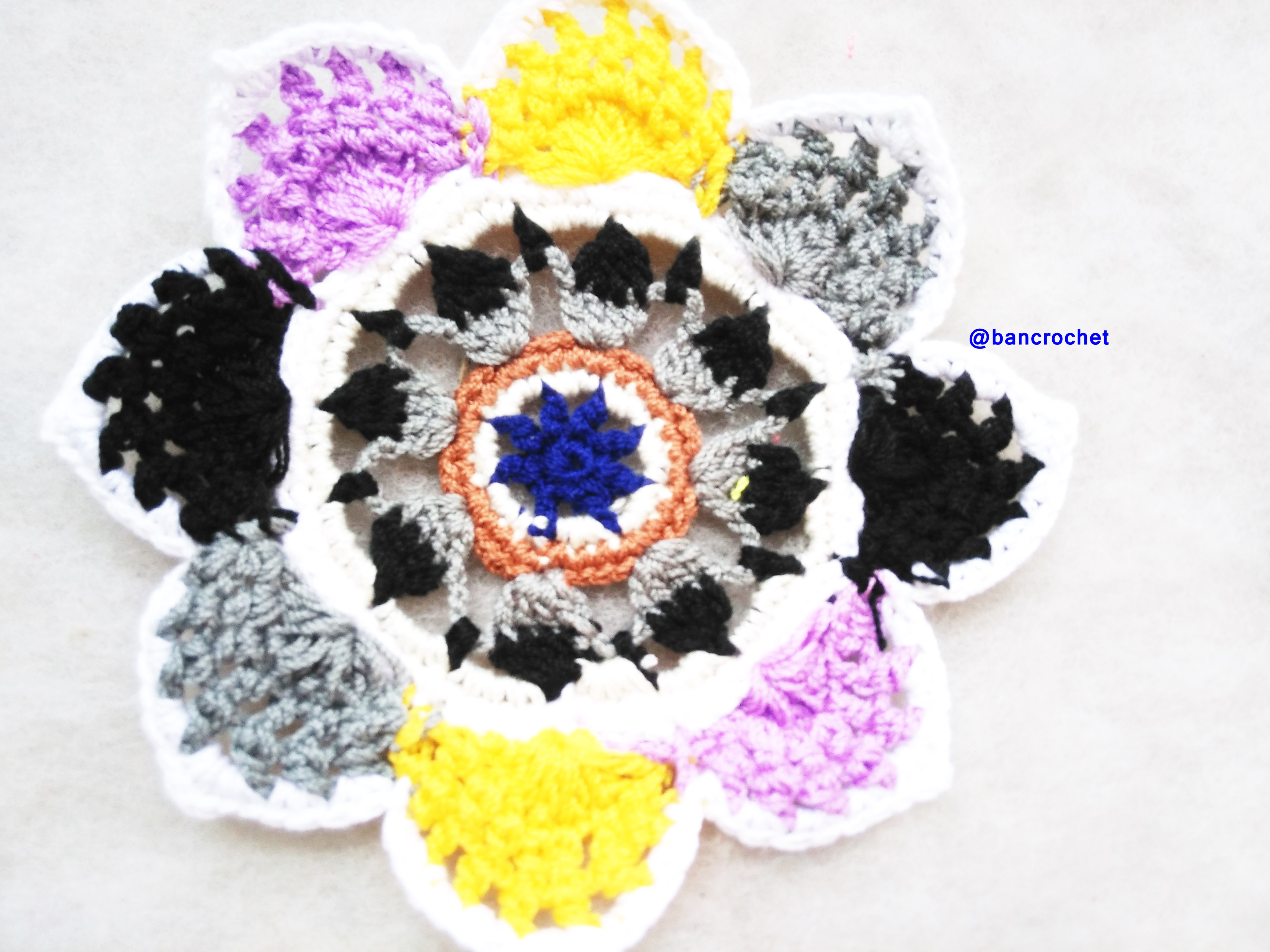 Bancrochet ที่รองแก้วถักโครเชต์ crochet coasters หลากสี 4 นิ้ว