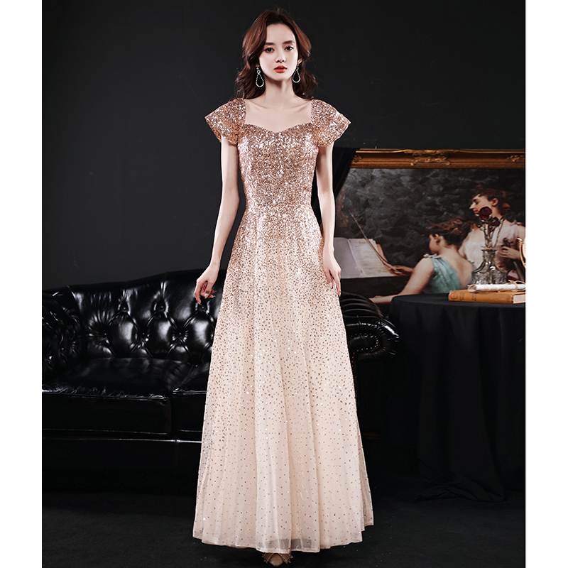 ชุดราตรี ชุดราตรีสวยหรู แบบ ทันสมัย Evening dress
