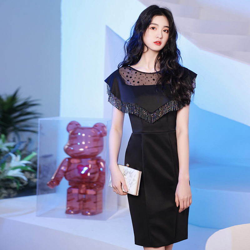 ชุดราตรี ชุดราตรีสวยหรู แบบ ทันสมัย Evening dress