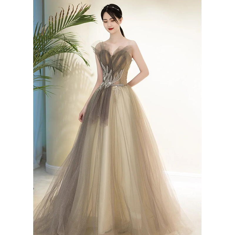 ชุดราตรี ชุดราตรีสวยหรู แบบ ทันสมัย Evening dress