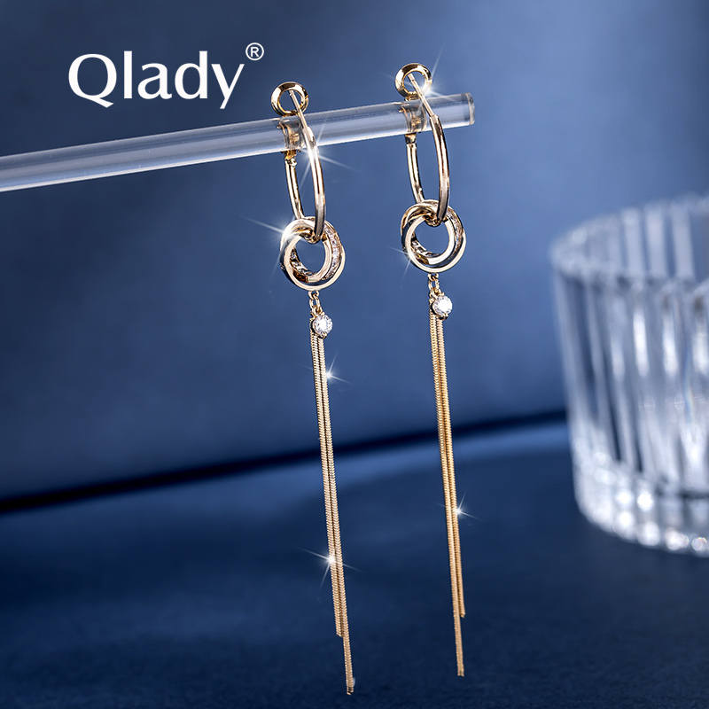 ต่างหู ตุ้มหูแฟชั่น By Qlady