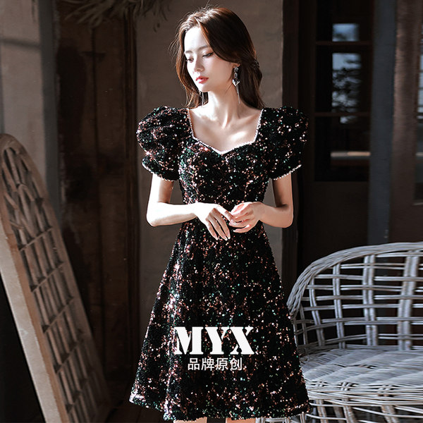ชุดราตรี ชุดราตรีสวยหรู แบบ ทันสมัย Evening dress