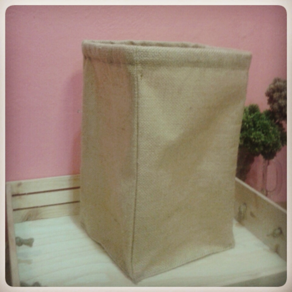 กล่องผ้ากระสอบหลากหลายแบบ....บจก.เทเบิลท็อป ดีไซน์ ภูเก็ต