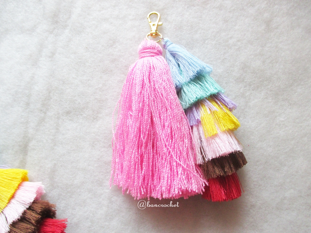 พวงกุญแจพู่เล็กพู่ใหญ่ tassels keychain ชมพูหวาน