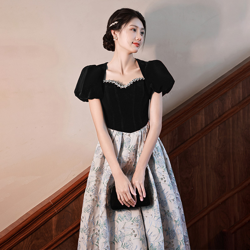 ชุดราตรี ชุดราตรีสวยหรู แบบ ทันสมัย Evening dress