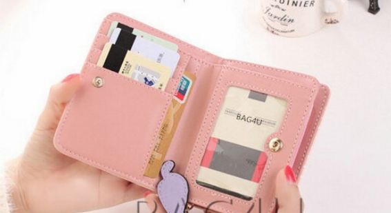 กระเป๋าสตางค์ผู้หญิง ใบสั้น โลโก้แมวน้อย พร้อม ป้ายห้อยรูปแมว คนรักแมว พลาดไม่ได้นะคะ กระเป๋าสตางค์ใบสั้น น่ารัก ๆ สไตล์ ญี่ปุ่น 474810_1