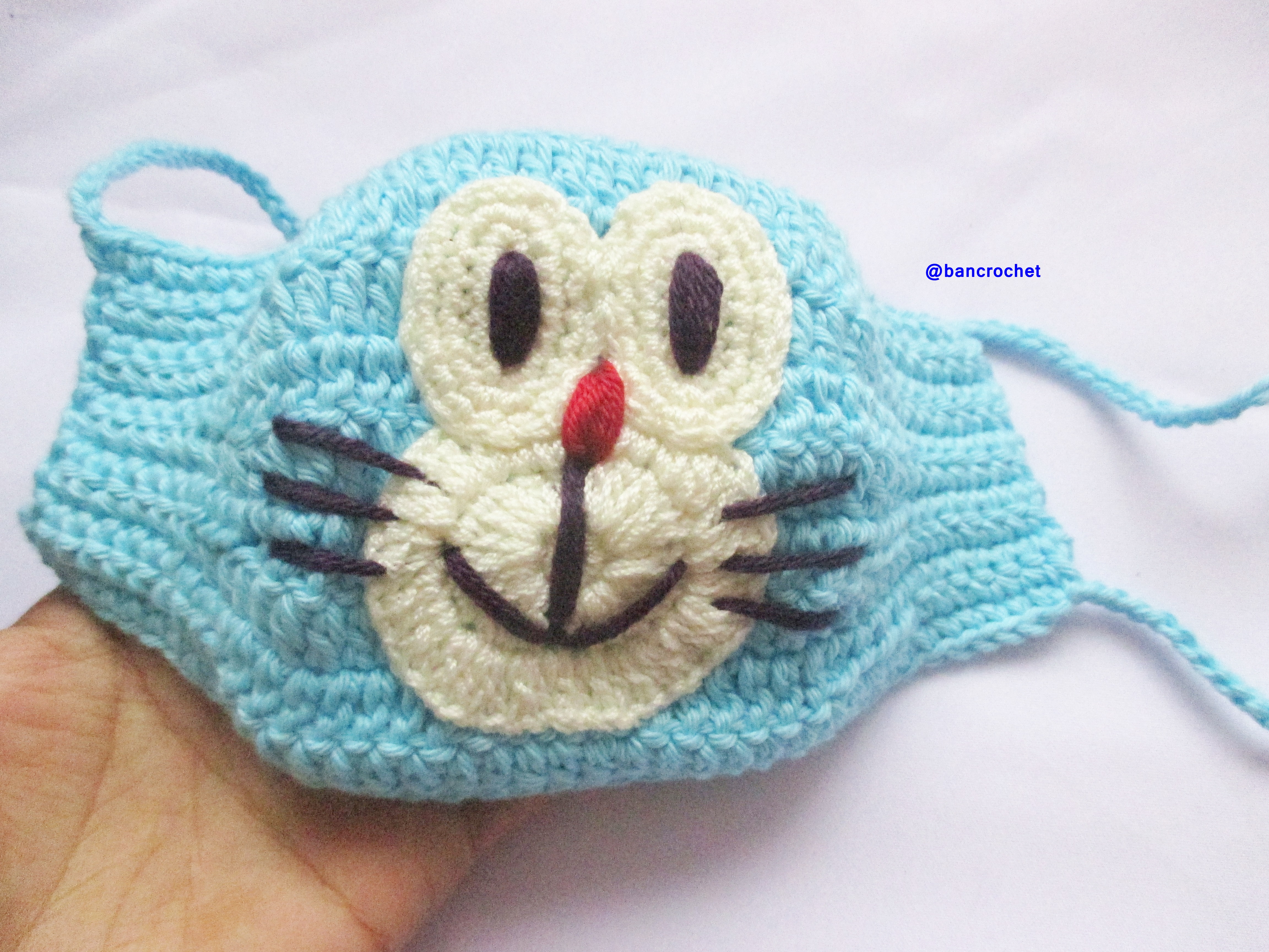 Bancrochet ผ้าปิดจมูกถักโครเชต์ ลายโดเรม่อน Crochet mask fashion หลากสี 4 นิ้ว