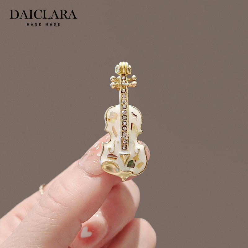 เข็มกลัด เข็มกลัดสวยๆ เข็มกลัดติดเสื้อ Brooch