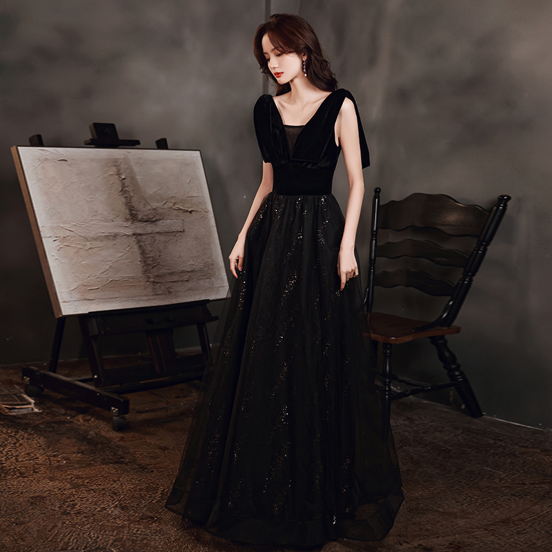 ชุดราตรี ชุดราตรีสวยหรู แบบ ทันสมัย Evening dress