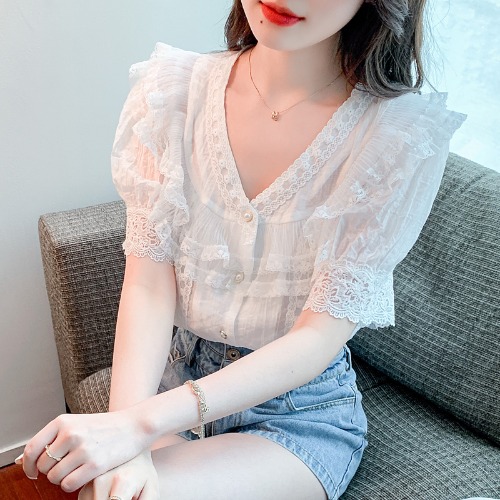 เสื้อลูกไม้ แขนสั้น